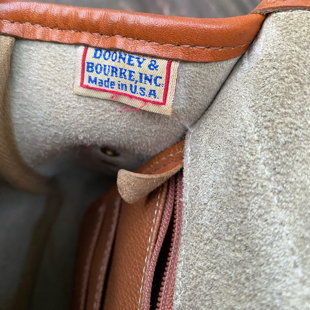 Vintage Dooney & Bourke Purse - Picture 12 of 15